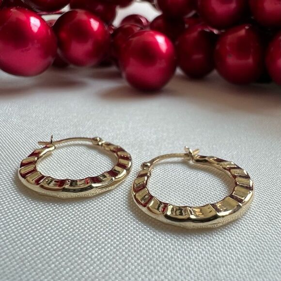 Fancy Hoop earrings 14k solid gold | Minimal | perfect gift | - Picture 5 of 10